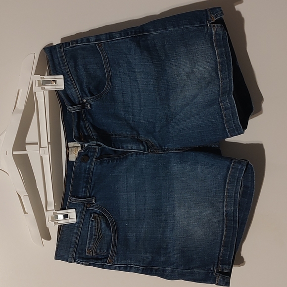 Jean shorts 12 - Picture 1 of 2